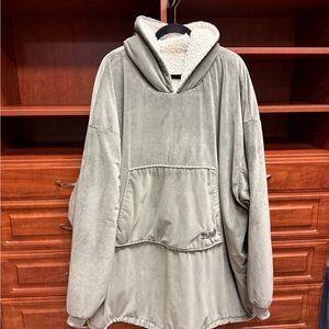 The Comfy Sherpa Lined Microfiber Fleece Wearable Blanket (Adult One Size)